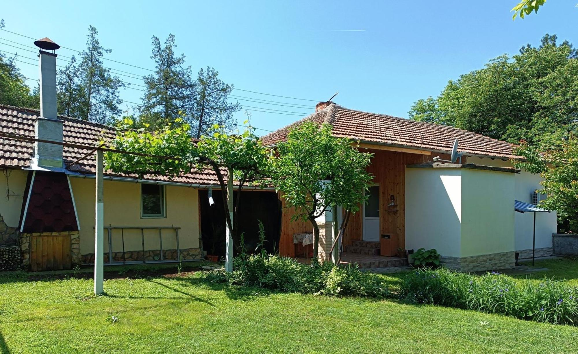 Divna Guest House Kruşuna Exterior foto