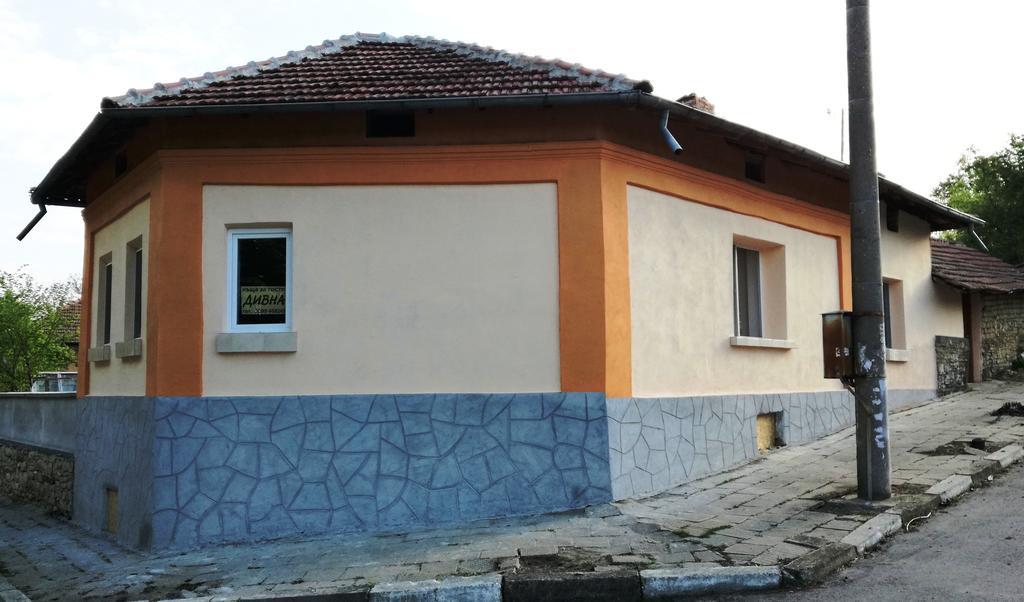 Divna Guest House Kruşuna Exterior foto